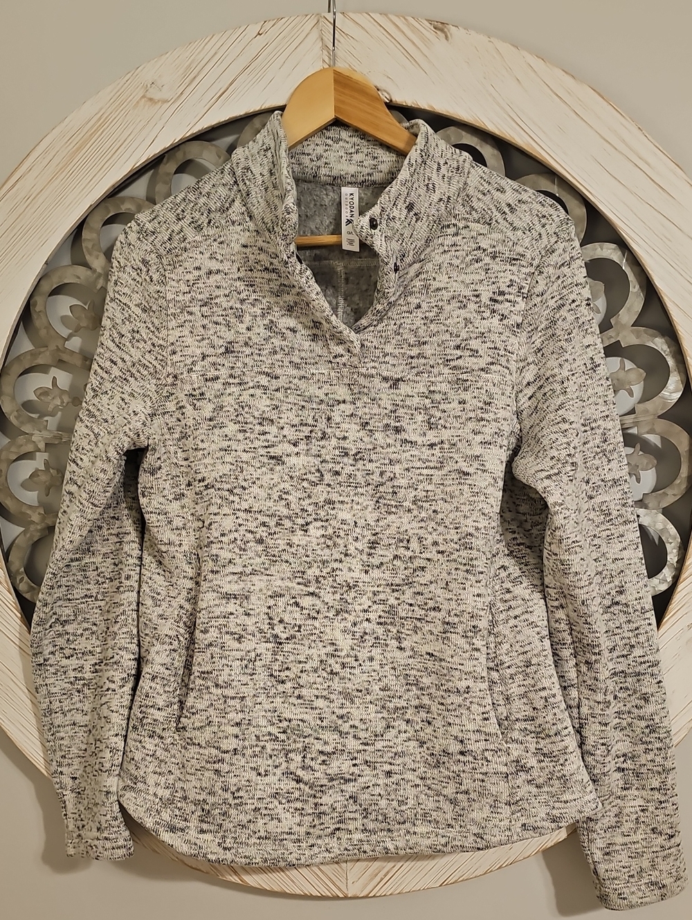 Kyodan Gray Space-Dyed Cowl Pullover Sweater